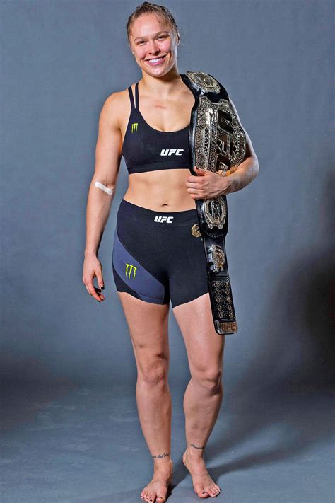 Ronda Jean Rousey was born on February 1, 1987 in Riverside, California. She also goes by the name “Rowdy”. This hot Mixed Martial Arist Fighter models from time to time, our favorite shoot is her ESPN The Magazine's 2012 Body Issue ( we have that below as well). Unfortunately she married Travis Browne in August of 2017.